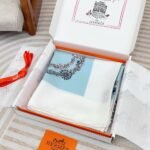 Hermes Brides De Gala En Fleurs Scarf 90Cm Blanc H004192S 01 - Image 3