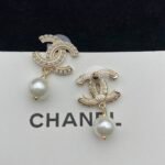 Chanel CC Pearl Gold Earrings - Image 4
