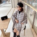 Chanel CC Logo Camellia Scarf Grey - Image 3