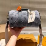 Louis Vuitton Keepall Bandoulière 25 Monogram Washed Denim Canvas 24Cm M22762 - Image 3